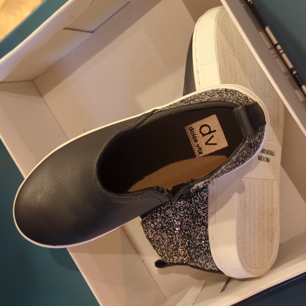 Dolce Vita Kids Size 13 Samona Black Glitter Booties - Picture 3 of 3